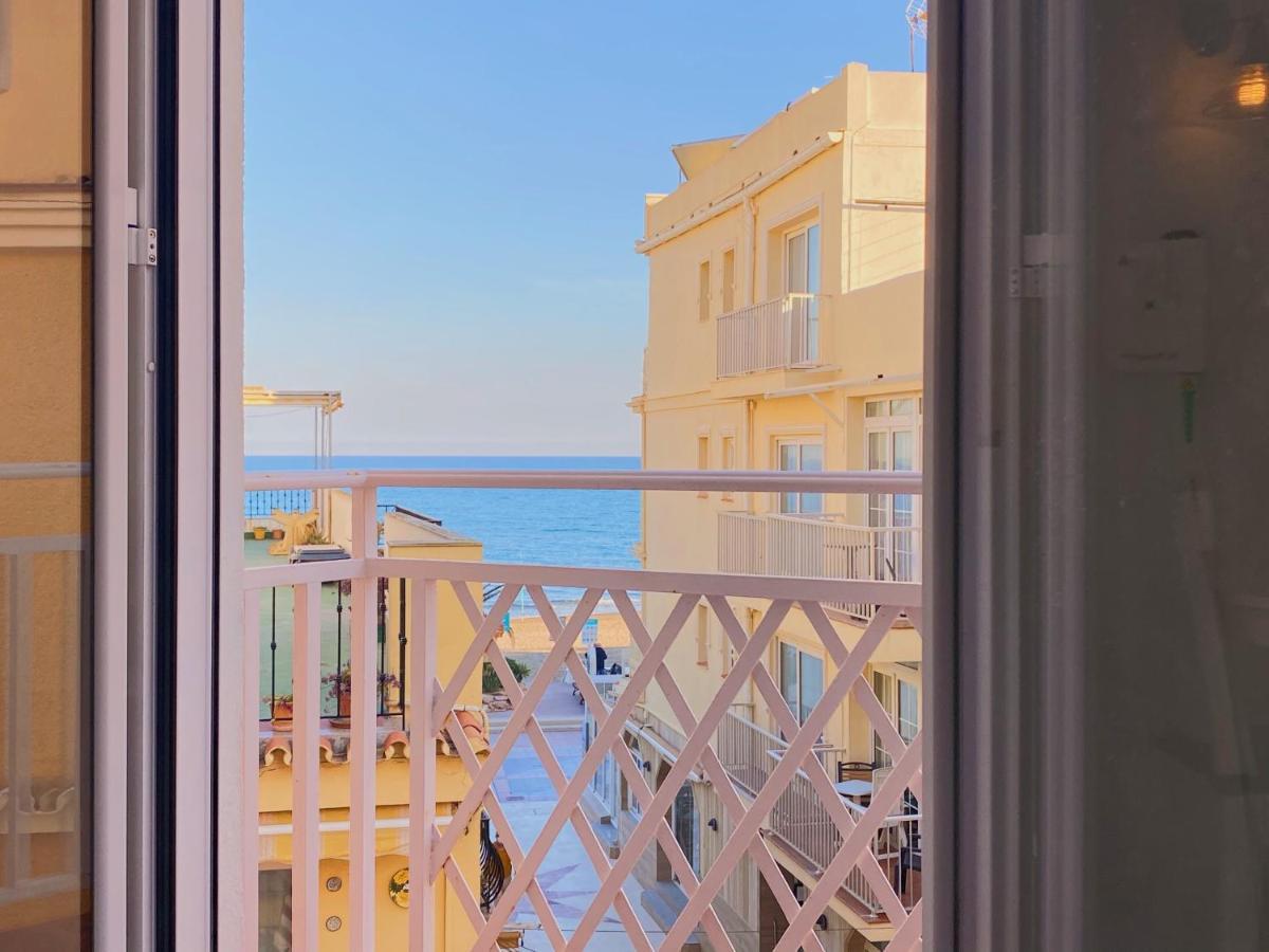Alojamiento En La Carihuela-Costa Del Sol Torremolinos Extérieur photo